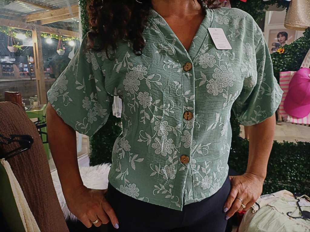 camisa bordada 1000320815.png